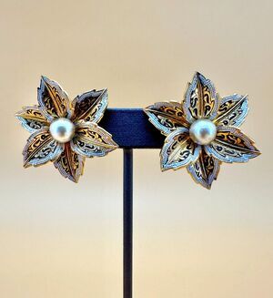 Vintage Damascene Flower Earrings Dimensional 3D Faux Pearl Clip On Gold Tone